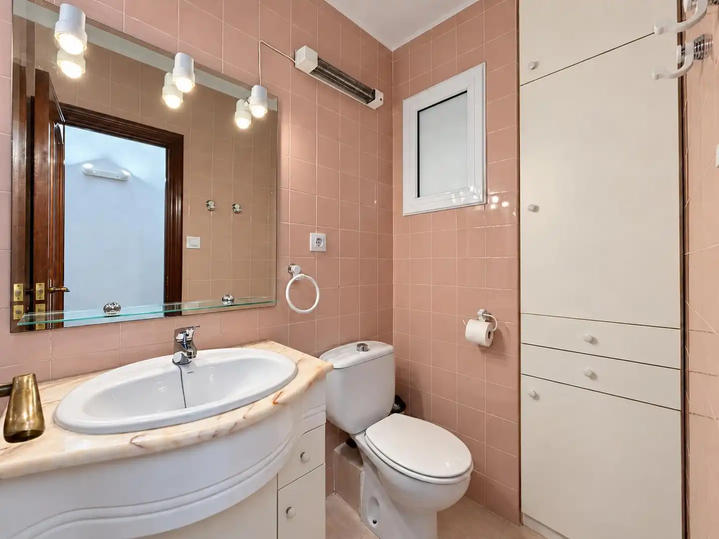 Bathroom of Flat for rent in Burjassot  with Furnished