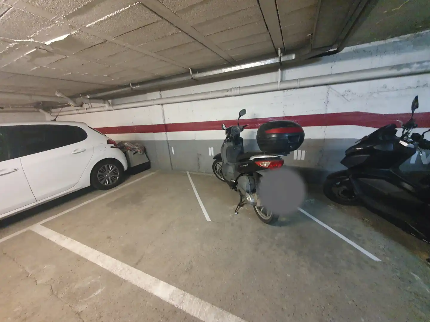 Garatge de lloguer a Travessia de la Creu, 8, Eixample Nord