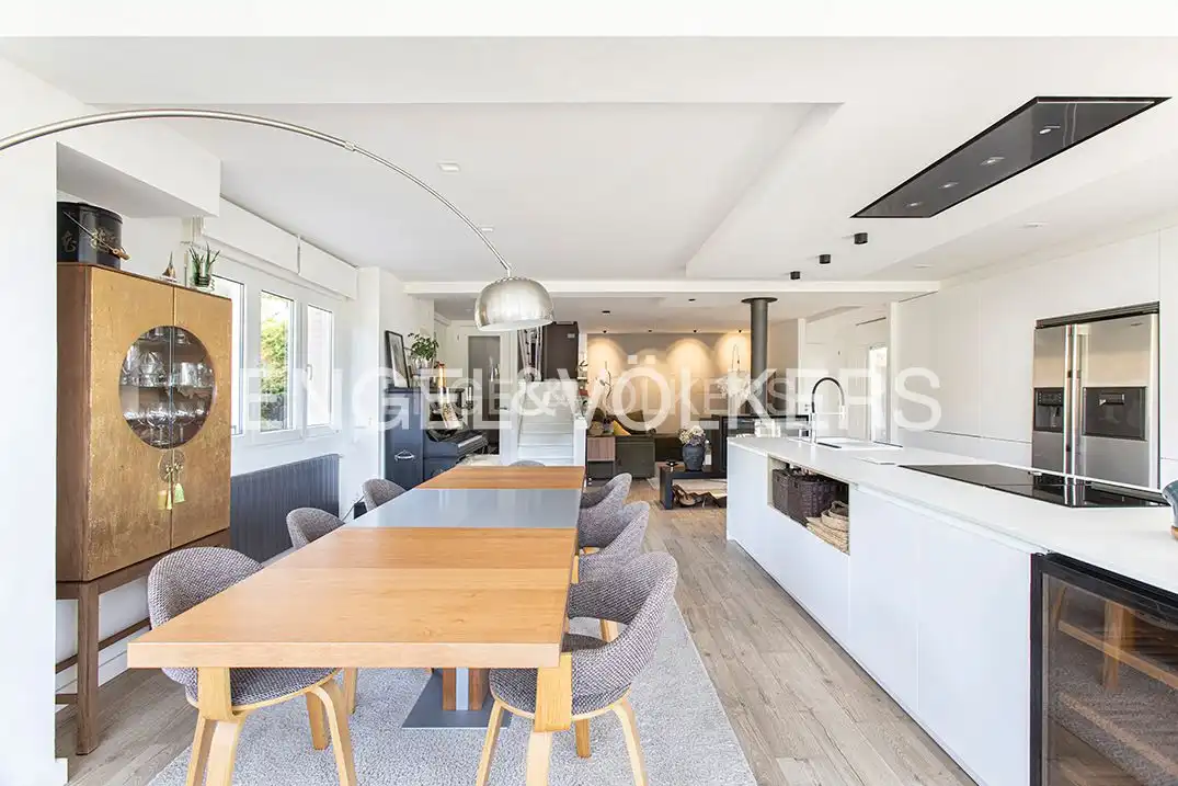 Cocina de Casa o chalet en venta en Gijón  con Calefacción, Jardín privado y Terraza