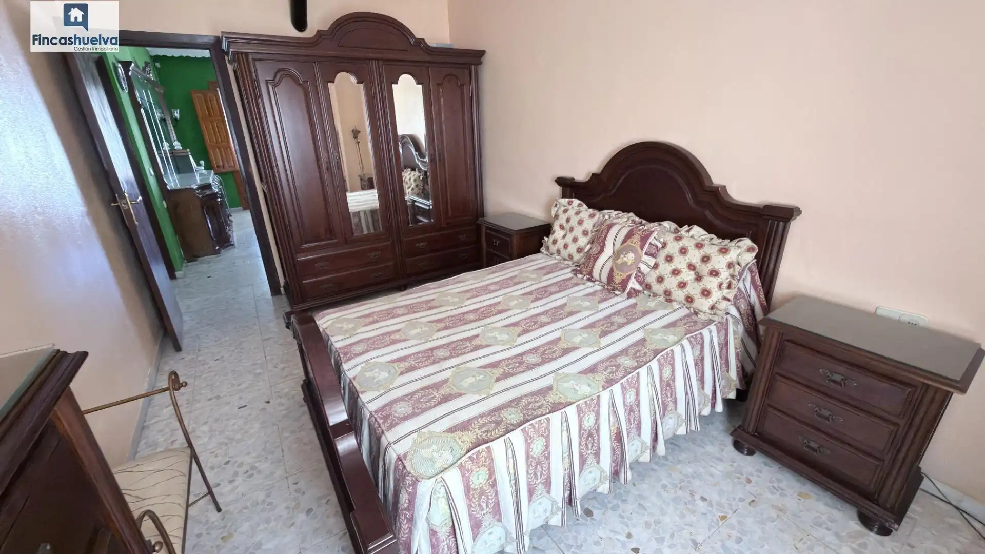 Dormitori de Casa adosada en venda en Palos de la Frontera amb Terrassa, Moblat i Balcó