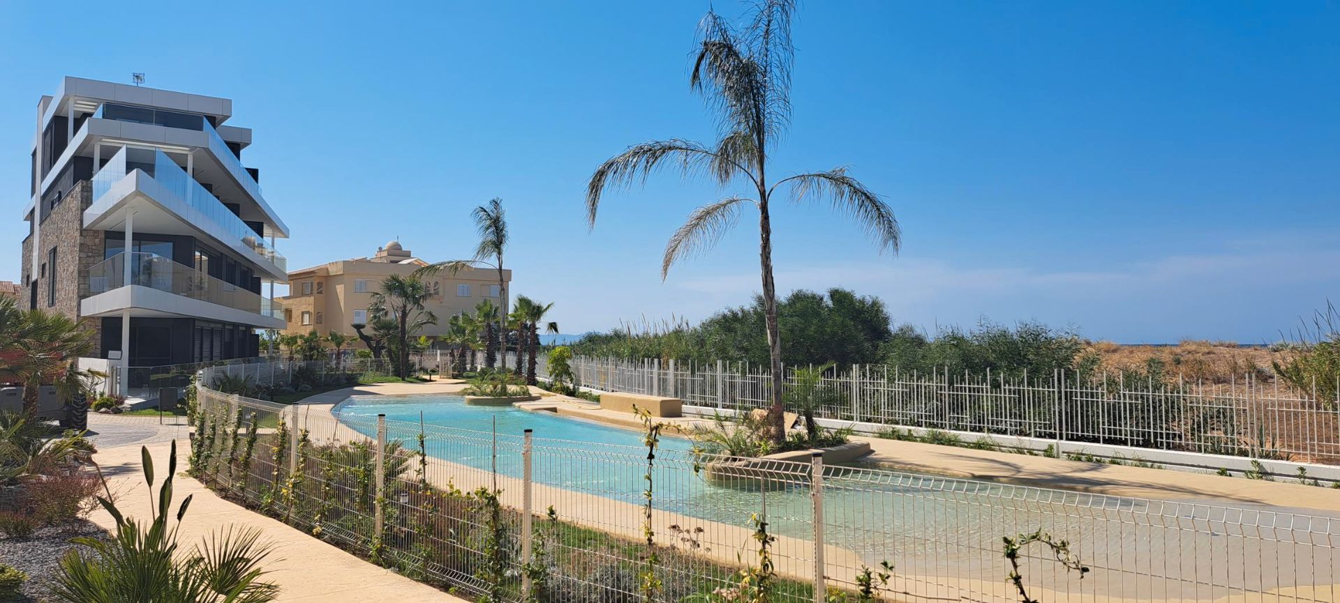 Piscina de Planta baixa en venda en Dénia amb Aire condicionat, Calefacció i Terrassa