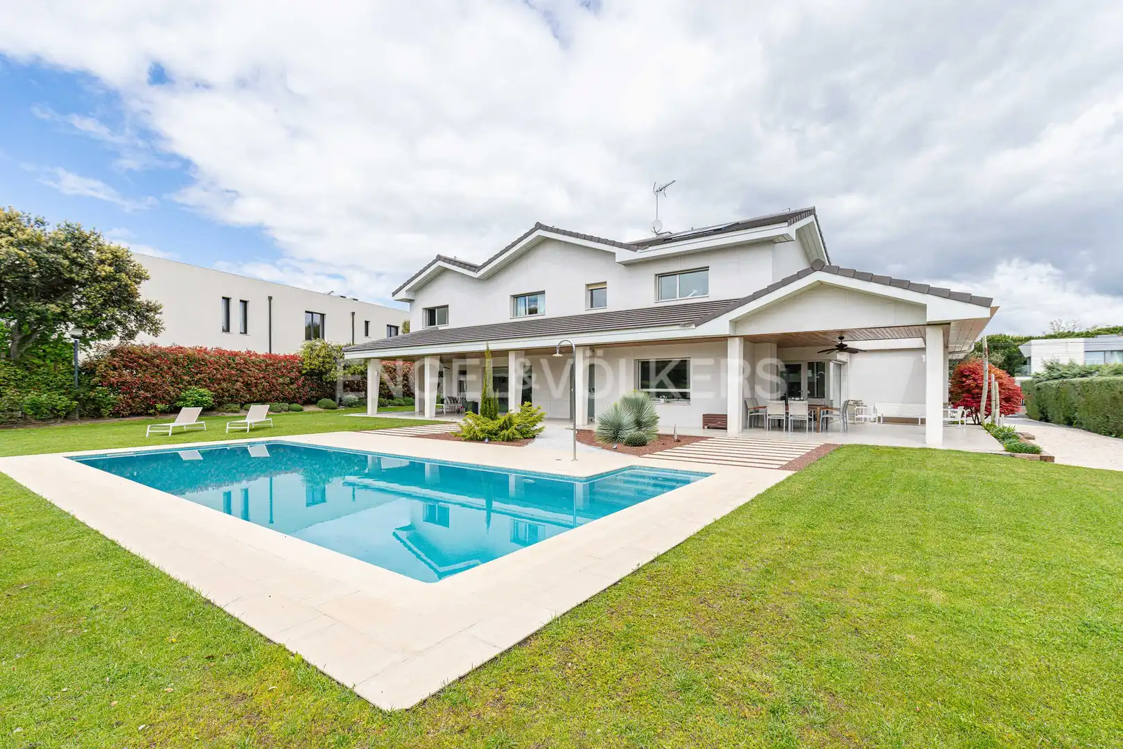 Exterior view of Houses for sale in Boadilla del Monte  with Air Conditioner, Heating and Private garden