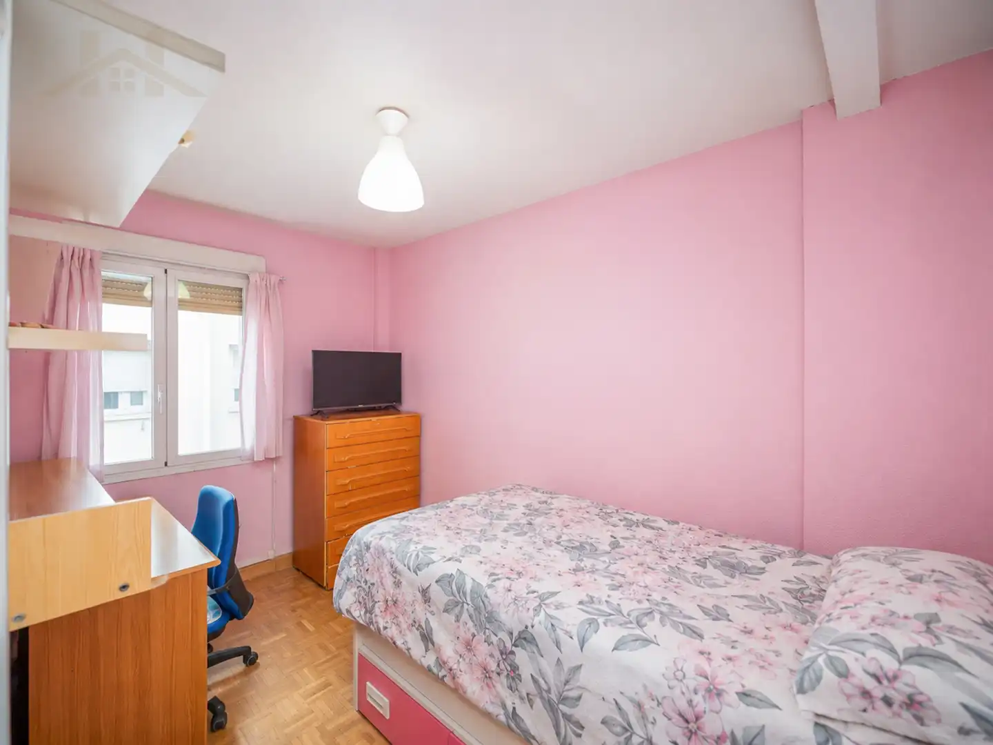 Habitación de Piso en venta en Moralzarzal con Calefacción y Piscina comunitaria