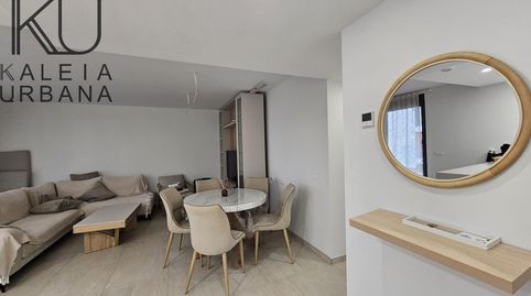 Foto 2 de Piso en venta en Calle Bailarín José Espadero, Garbinet - Parque de las Avenidas, Alicante / Alacant