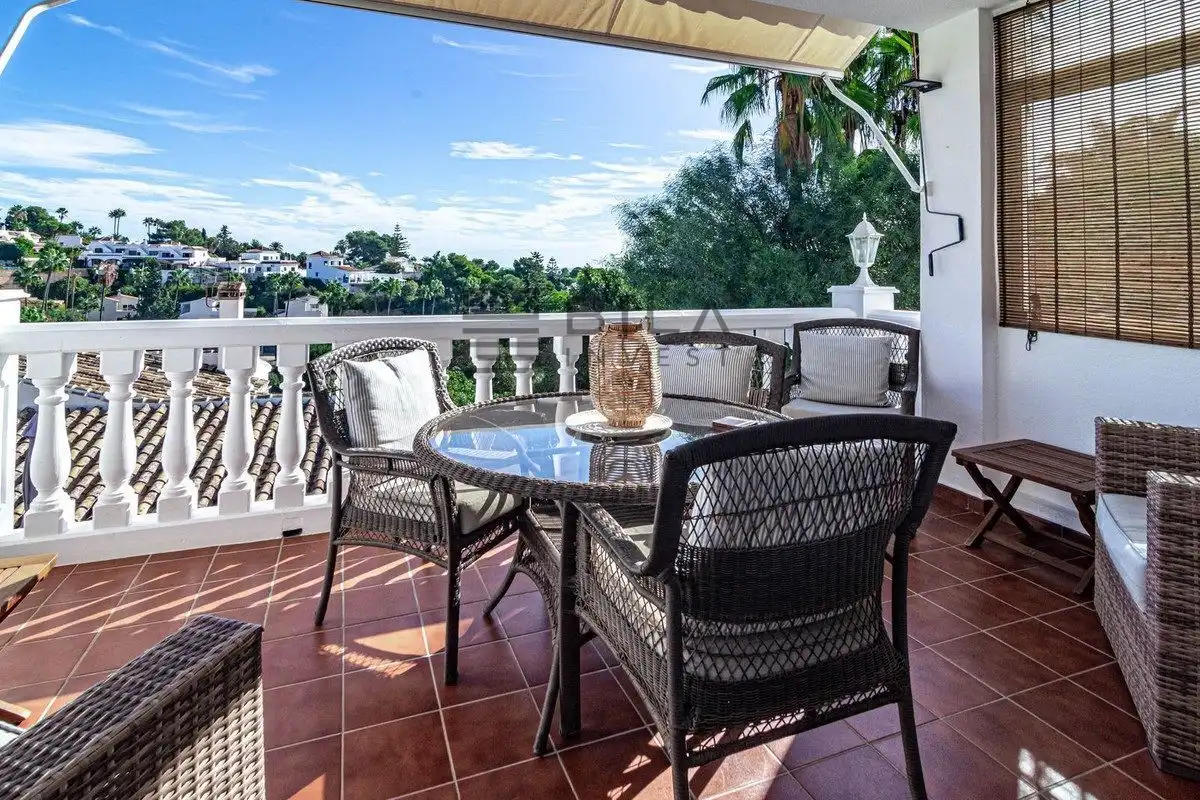 Chalet con piscina en venta en Calahonda, imagen 12