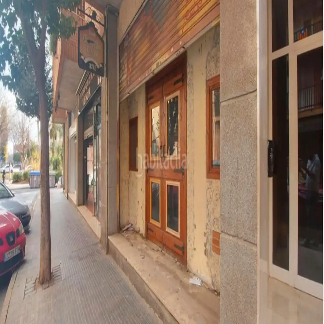 Local comercial en venta en Carrer de Rourell 5