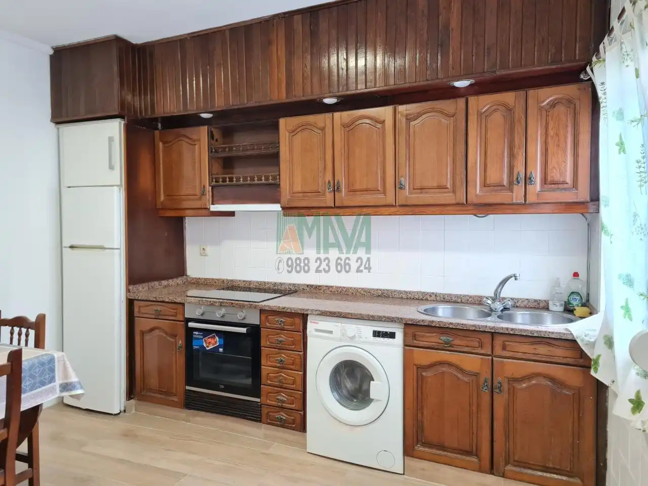 Cuina de Apartament de lloguer en Ourense Capital 