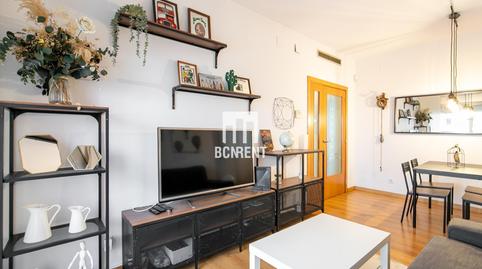 Foto 4 de Piso en venta en El Camp de l'Arpa del Clot, Barcelona