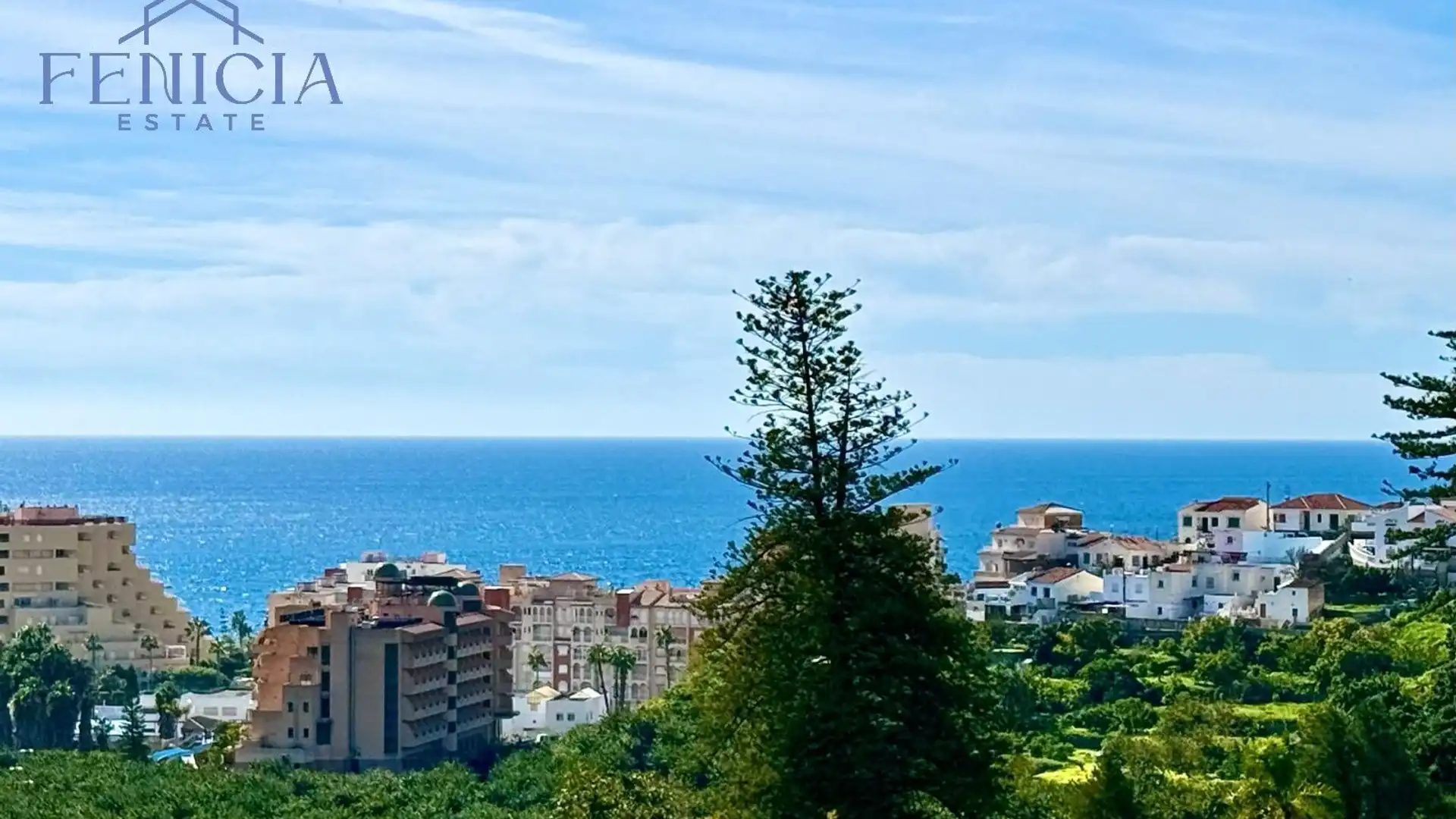 Vista exterior de Piso en venta en Almuñécar con Terraza y Piscina comunitaria