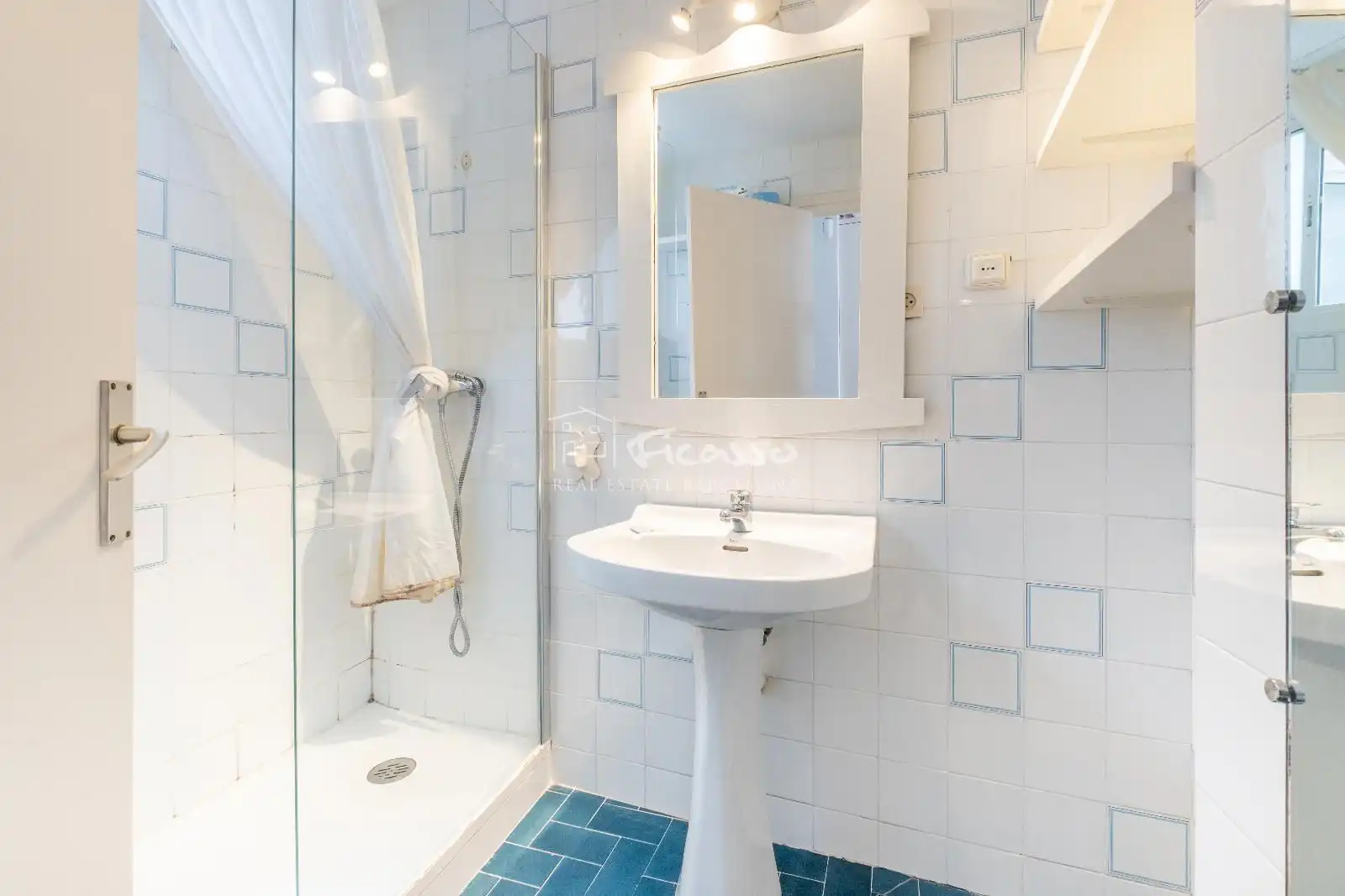 Baño de Piso de alquiler en Barcelona con Aire acondicionado, Calefacción y Parquet