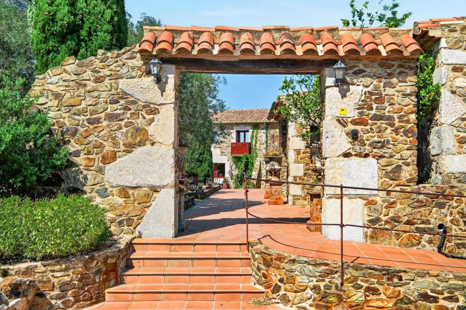Vista exterior de Casa o chalet en venta en Mollet de Peralada con Jardín privado, Terraza y Piscina