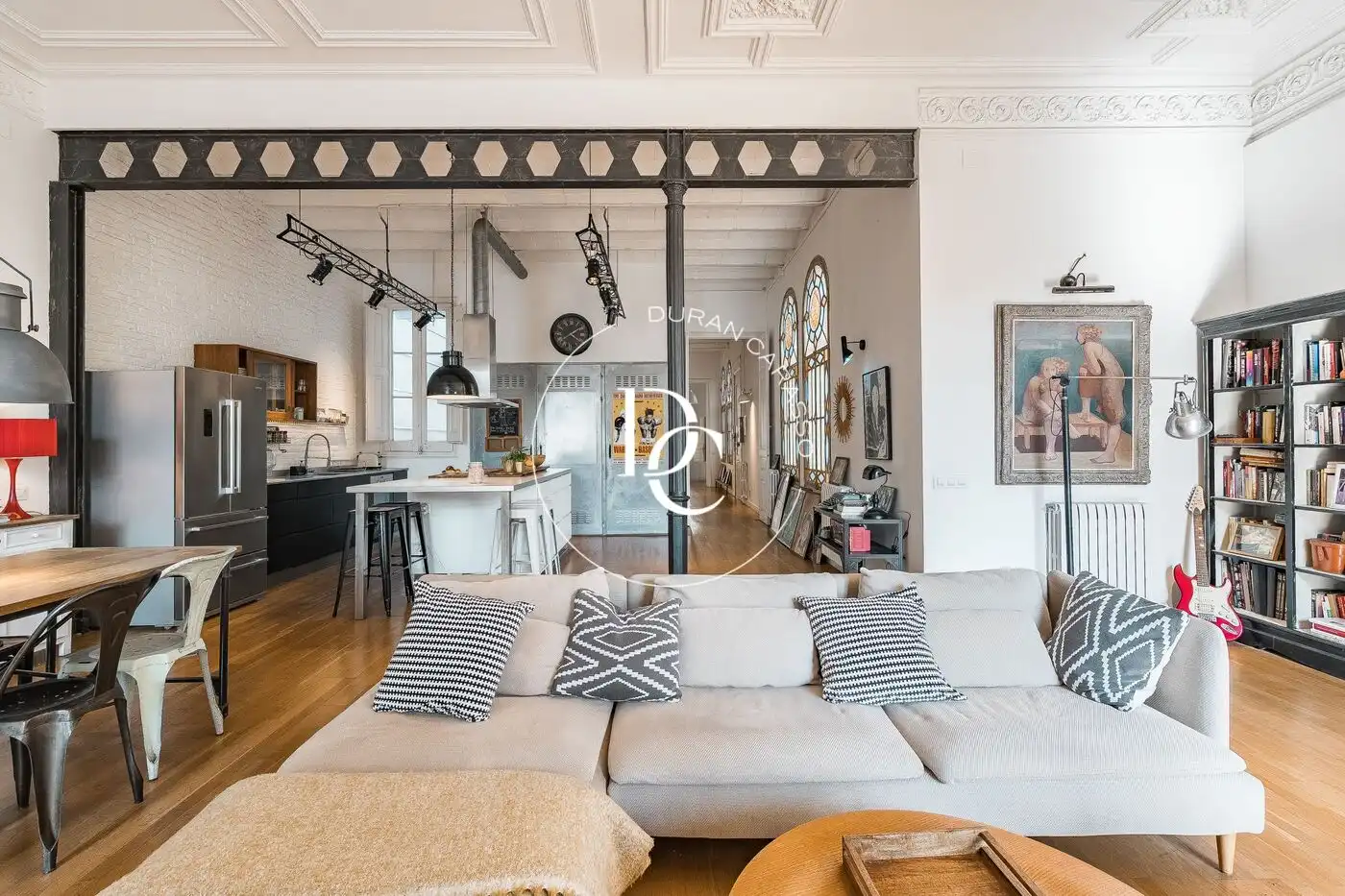 Piso con ascensor en venta en Carrer de Casp, imagen 4