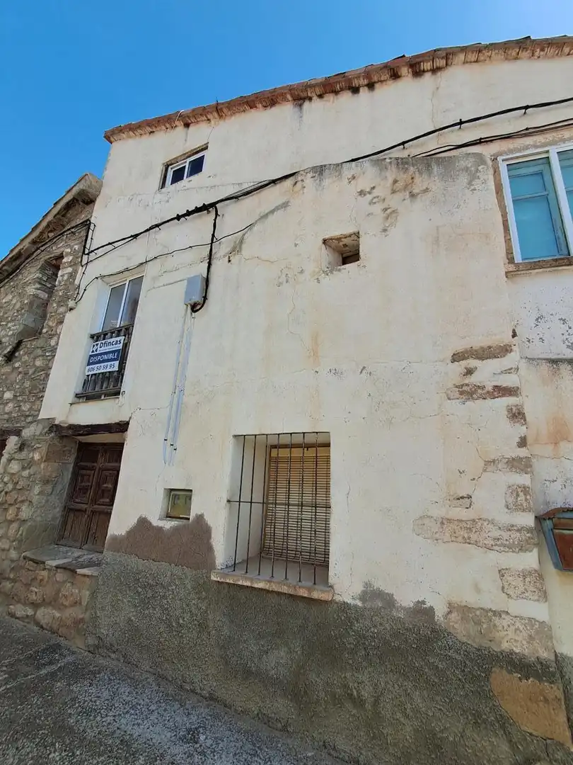 Vista exterior de Finca rústica en venda en El Castellar amb Calefacció i Jardí privat