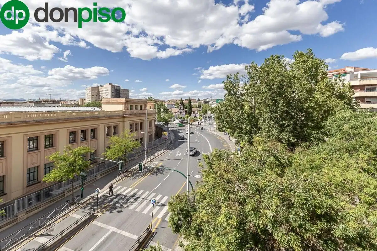 Exterior view of Flat for sale in Granada  with Air Conditioner, Heating and Terrace