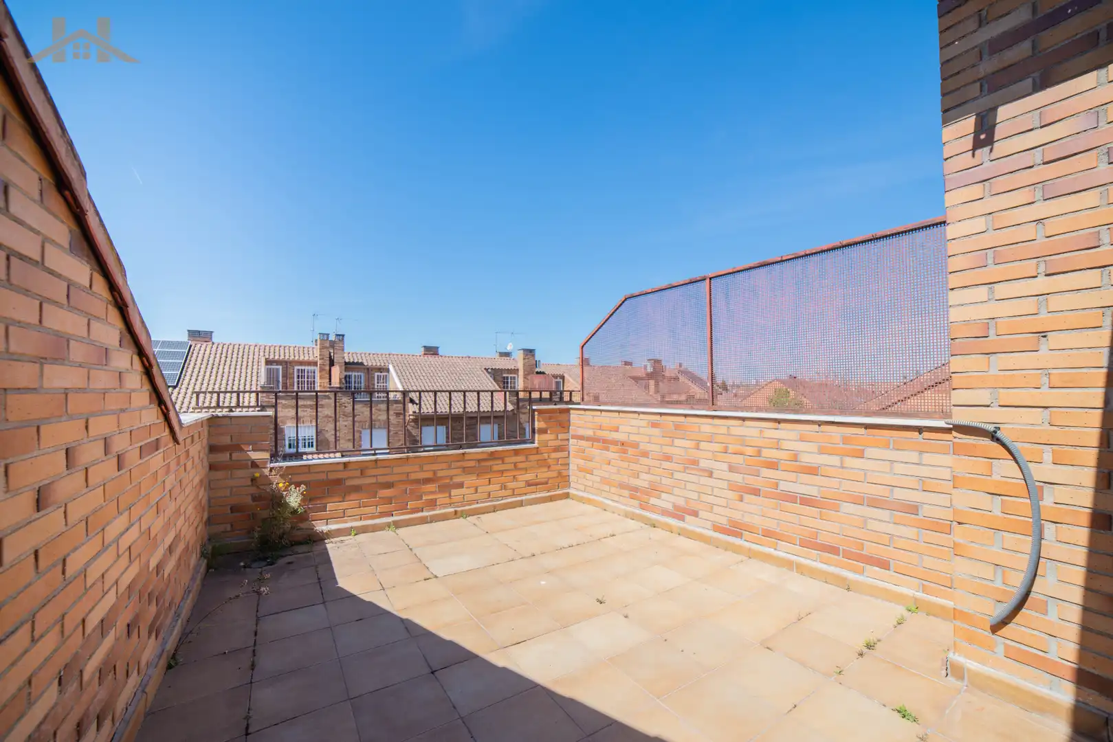 Terrassa de Casa adosada en venda en Valdemoro amb Calefacció, Jardí privat i Parquet