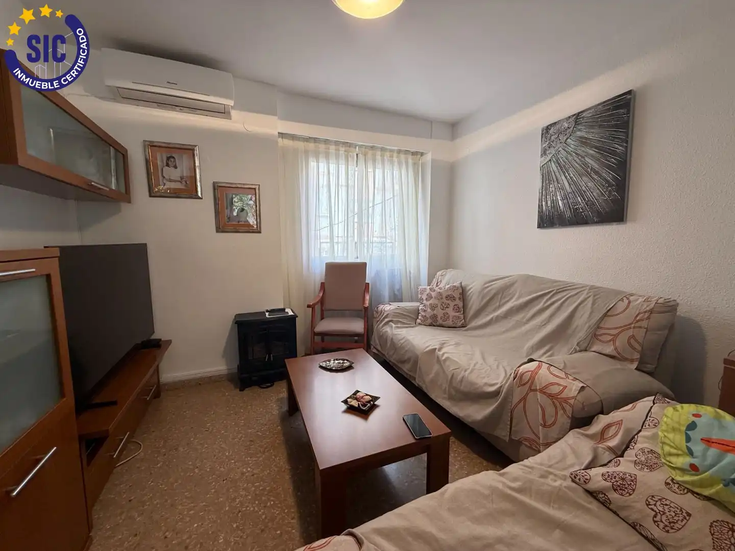 Sala d'estar de Pis en venda en Valencia amb Aire condicionat i Balcó