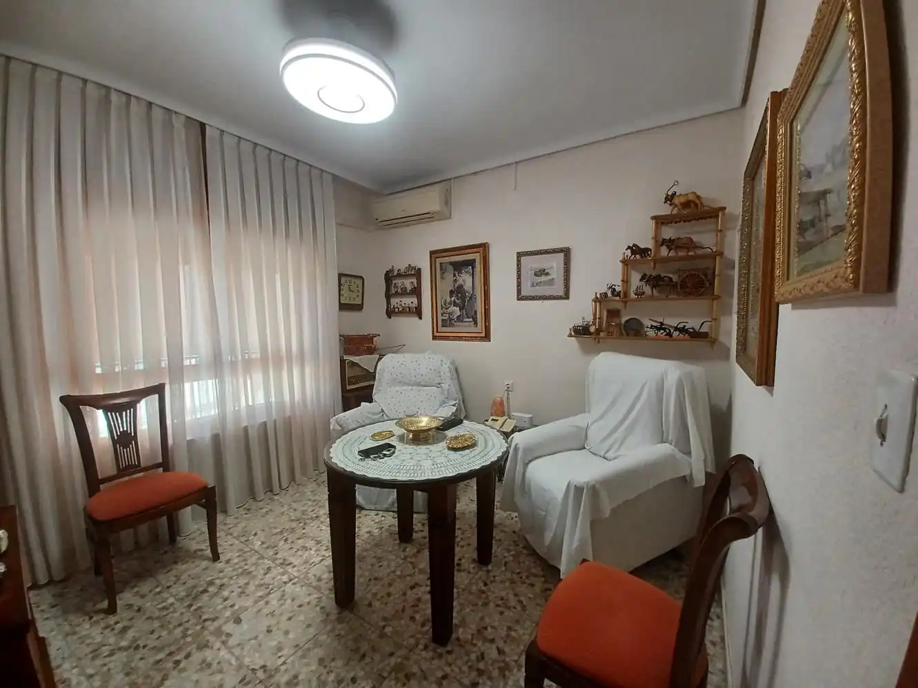 Sala de estar de Piso en venta en La Roda con Aire acondicionado, Calefacción y Trastero