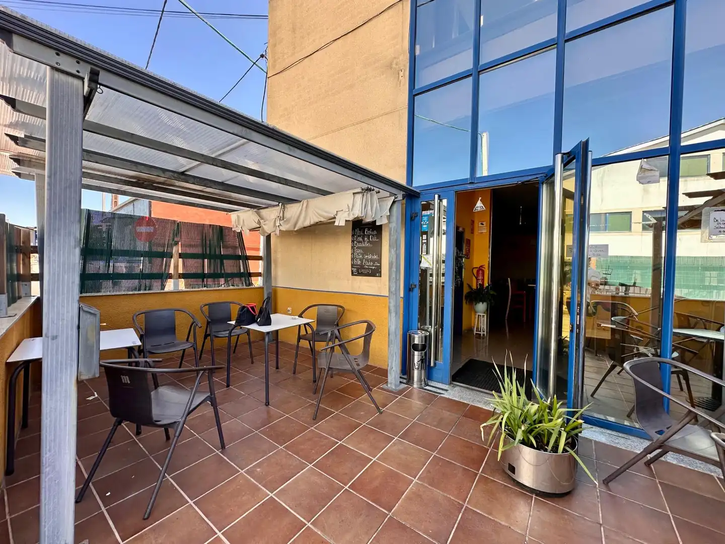 Local comercial en venda a Zona Alta, imagen 3