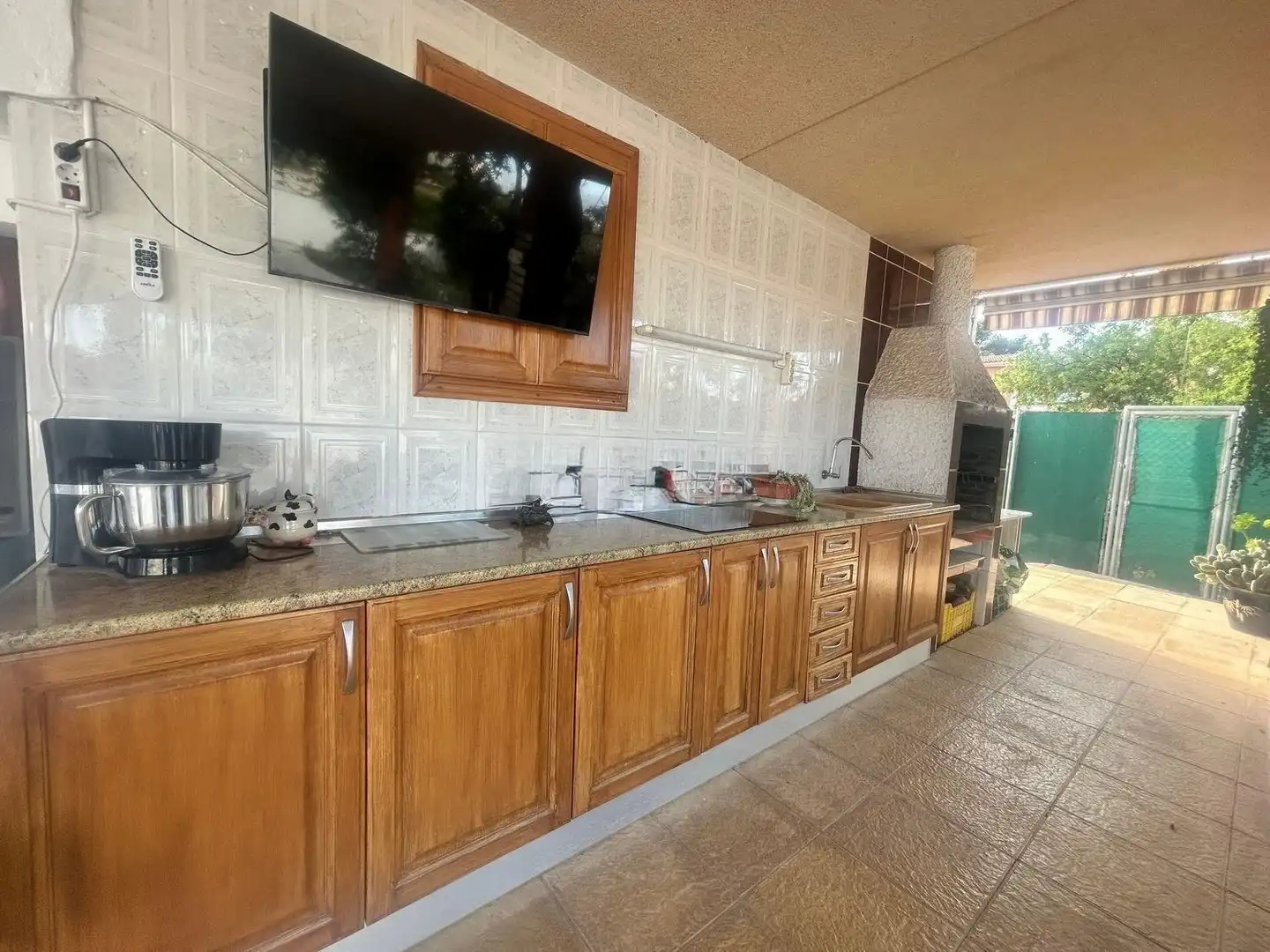 Küche von Haus oder Chalet zum Verkauf in Busot mit Klimaanlage, Privatgarten und Terrasse