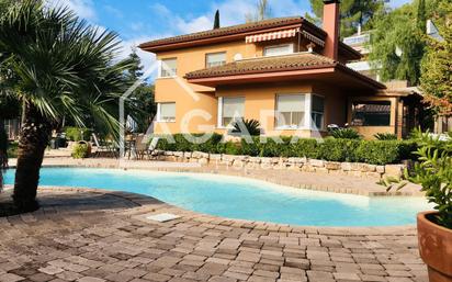 Vista exterior de Casa o xalet en venda en Corbera de Llobregat