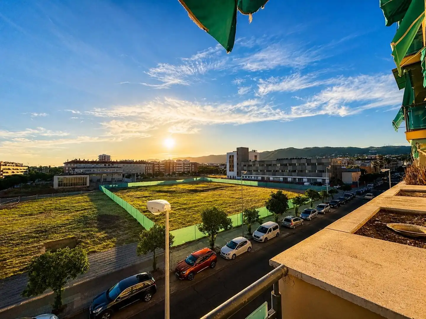 Außenansicht von Wohnung zum Verkauf in Córdoba mit Heizung, Privatgarten und Terrasse