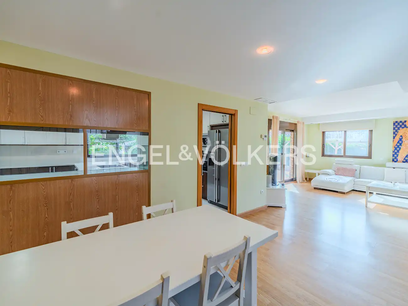 Cocina de Casa o chalet en venta en El Campello con Aire acondicionado, Calefacción y Jardín privado