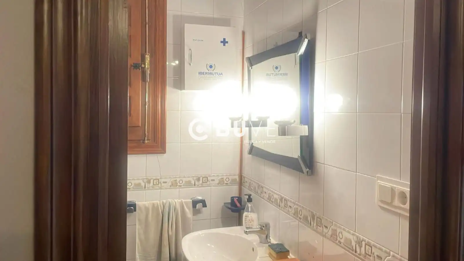 Bany de Casa o xalet en venda en Tudela de Duero amb Traster i Moblat