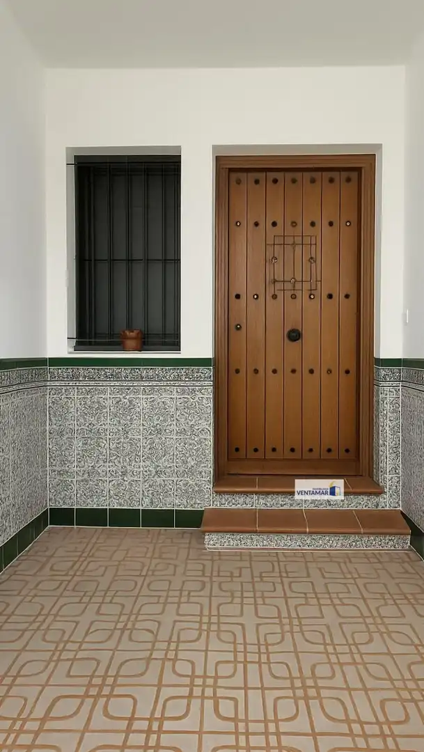 Vista exterior de Casa adosada en venta en Castellar de la Frontera con Jardín privado, Trastero y Balcón