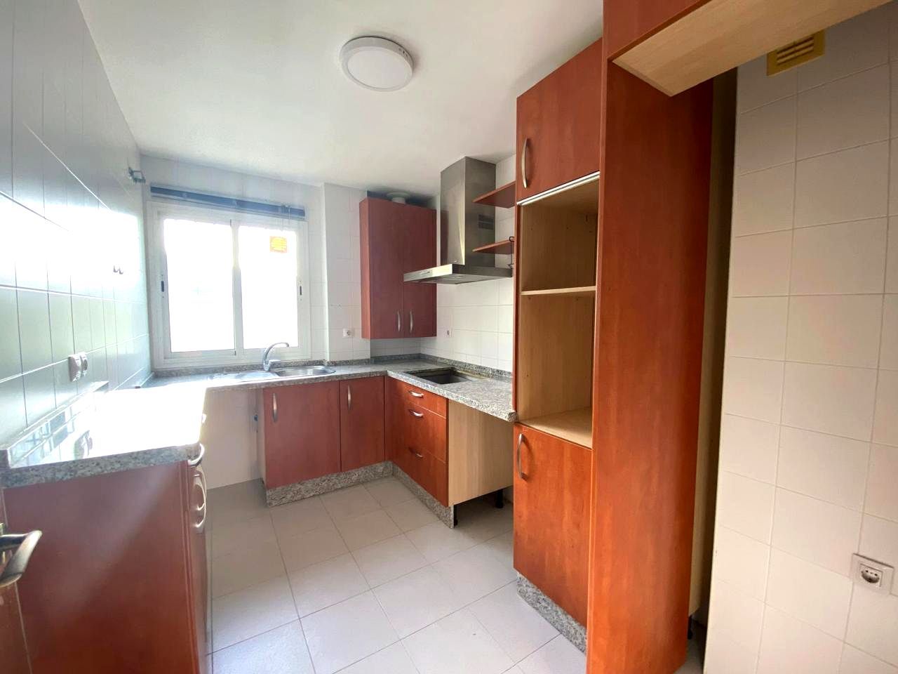 Kitchen of Flat for sale in Alcalá de Guadaira  with Storage room