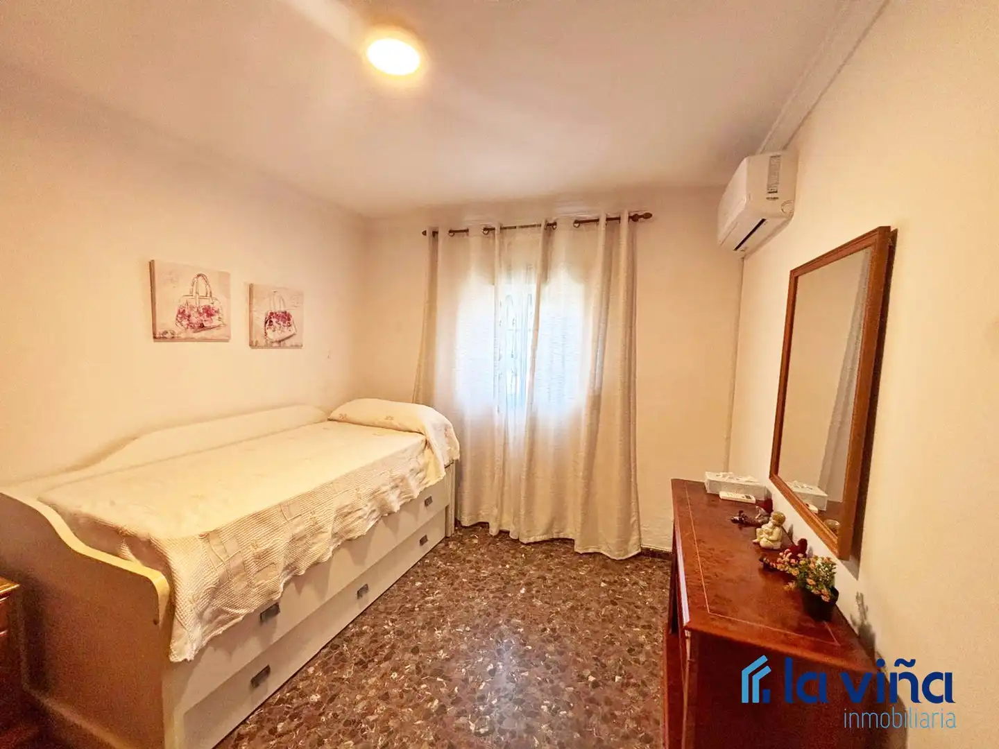 Habitación de Piso en venta en Antequera con Aire acondicionado