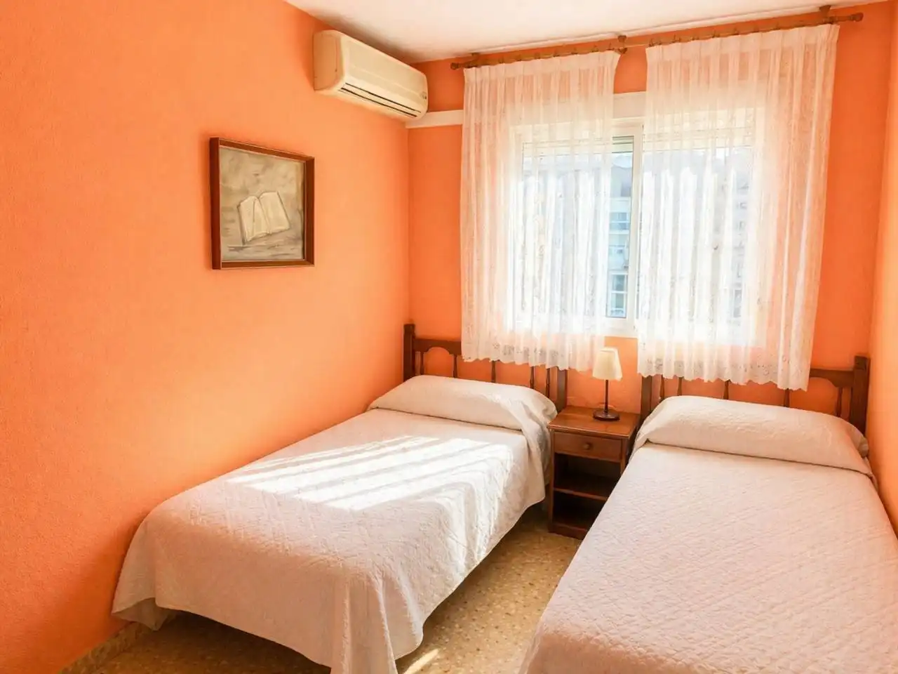 Habitación de Piso en venta en Miramar con Aire acondicionado, Terraza y Amueblado