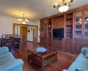 Living room of Flat for sale in Cuenca Capital  with Heating, Terrace and Storage room