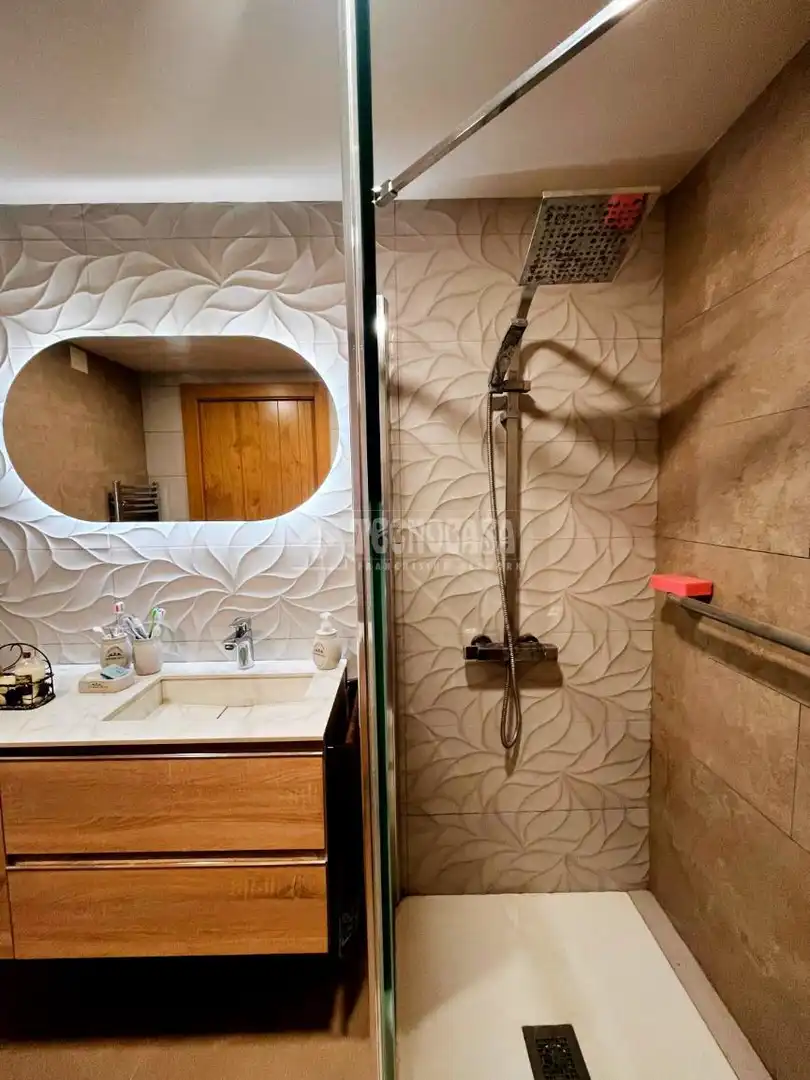 Baño de Casa adosada en venta en Sobradiel con Calefacción y Jardín privado