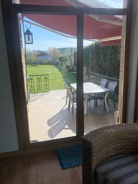Terraza de Casa o chalet en venta en Carballo con Calefacción, Jardín privado y Parquet
