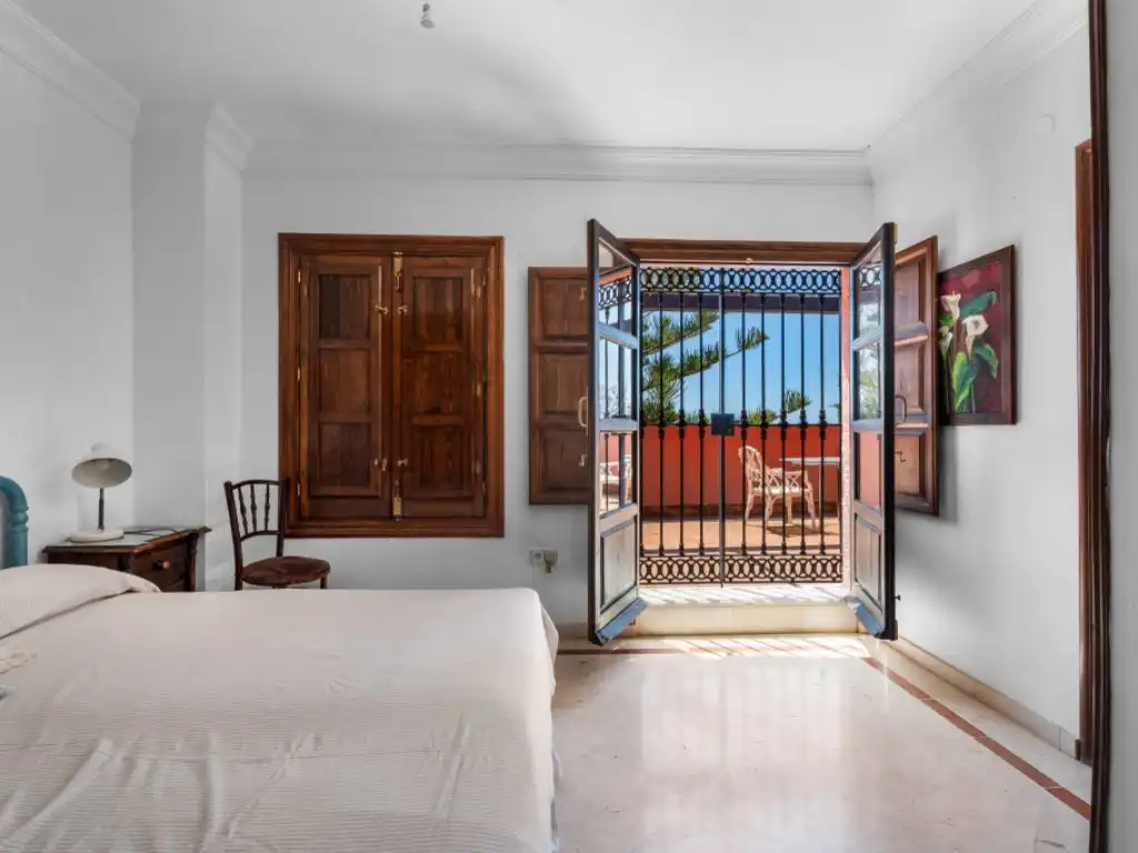 Bedroom of Houses for sale in Benalmádena