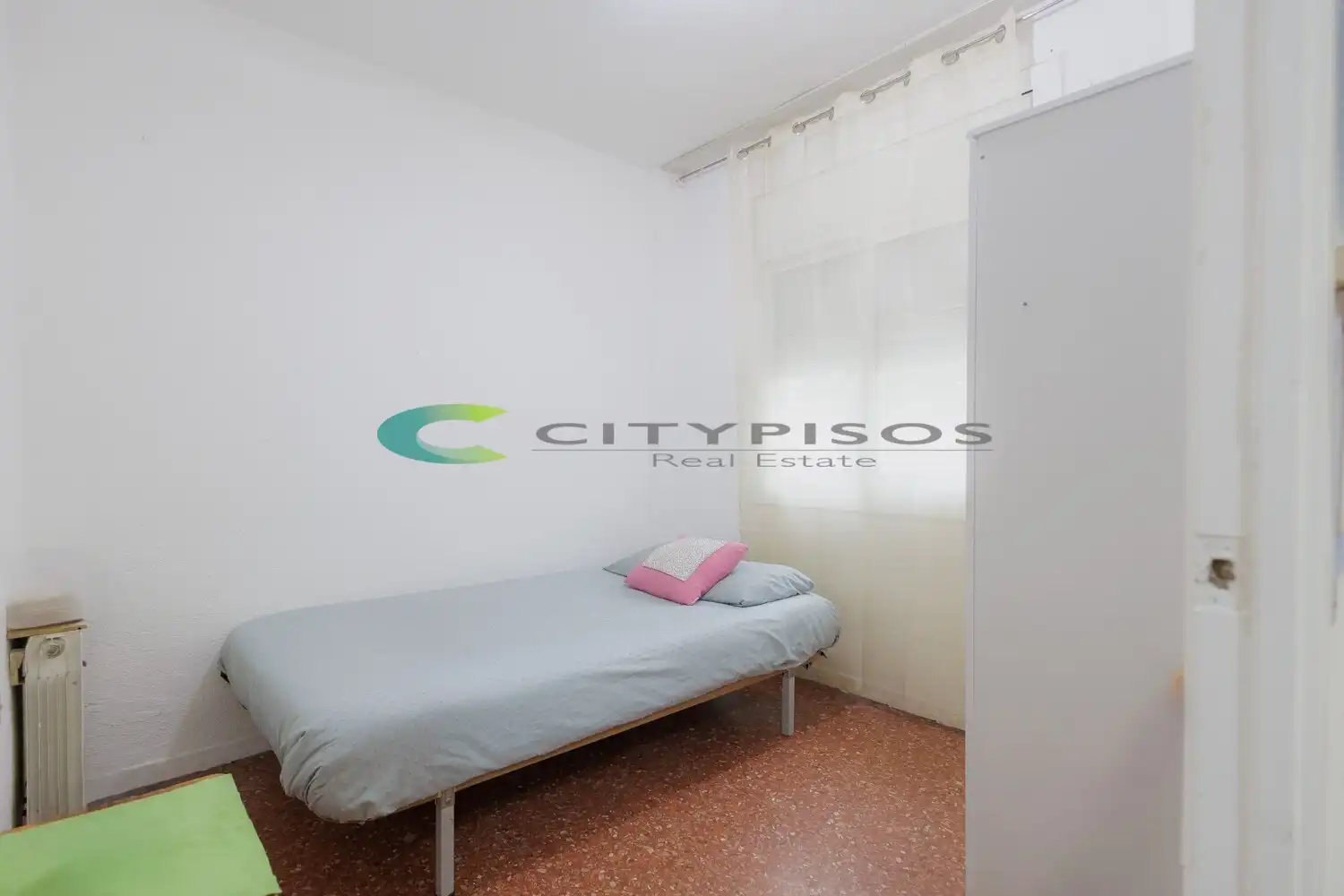 Bedroom of Flat for sale in Barcelona  with Heating, Oven and Balcony