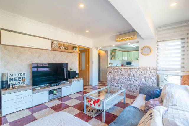 Piso en Venta en Carrer de Josep Martínez en La Soledat Nord