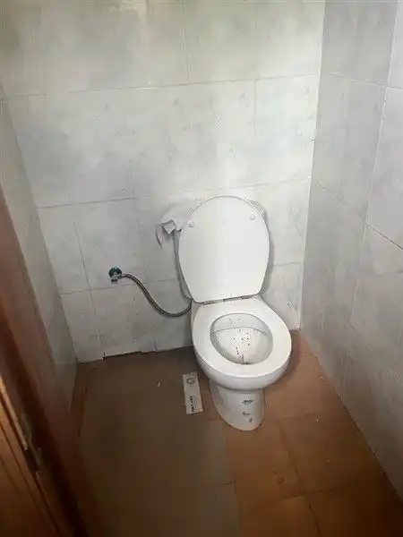 Bathroom of Industrial buildings for sale in A Cañiza    with Alarm