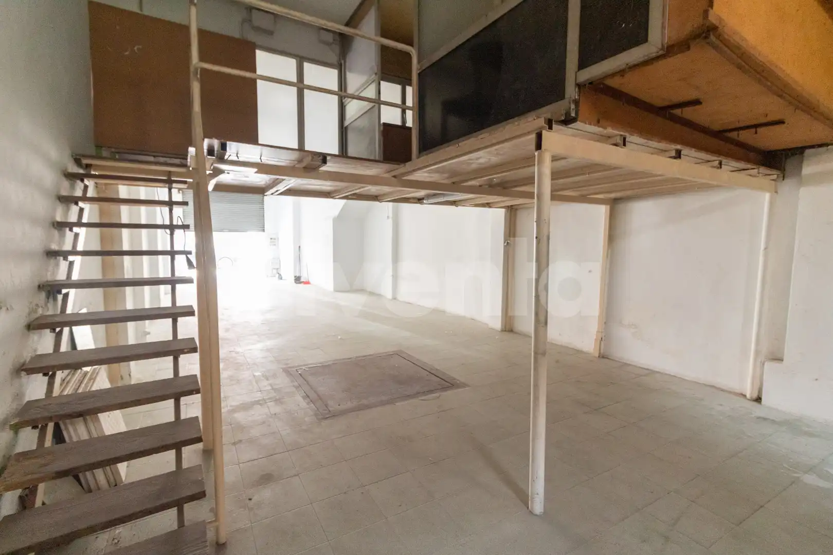 Local de alquiler en Carrer de la Virtut, Centre