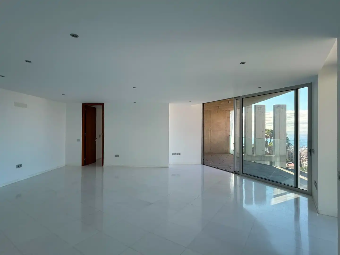Wohnung zum Verkauf in Santa Cruz de Tenerife mit Privatgarten, Terrasse und Abstellraum