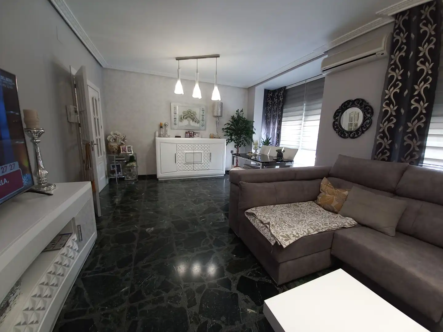 Living room of Houses for sale in Úbeda  with Air Conditioner, Terrace and Storage room