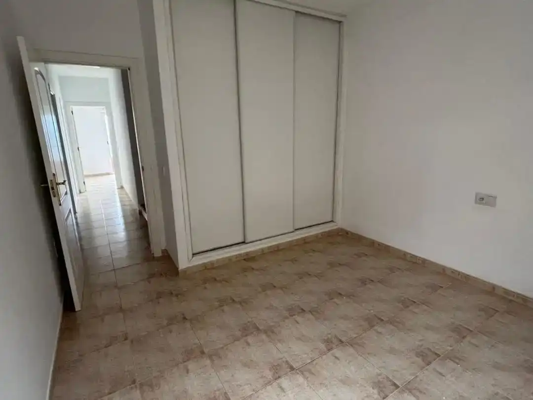 Piso de alquiler en El Rosario con Piscina y Balcón