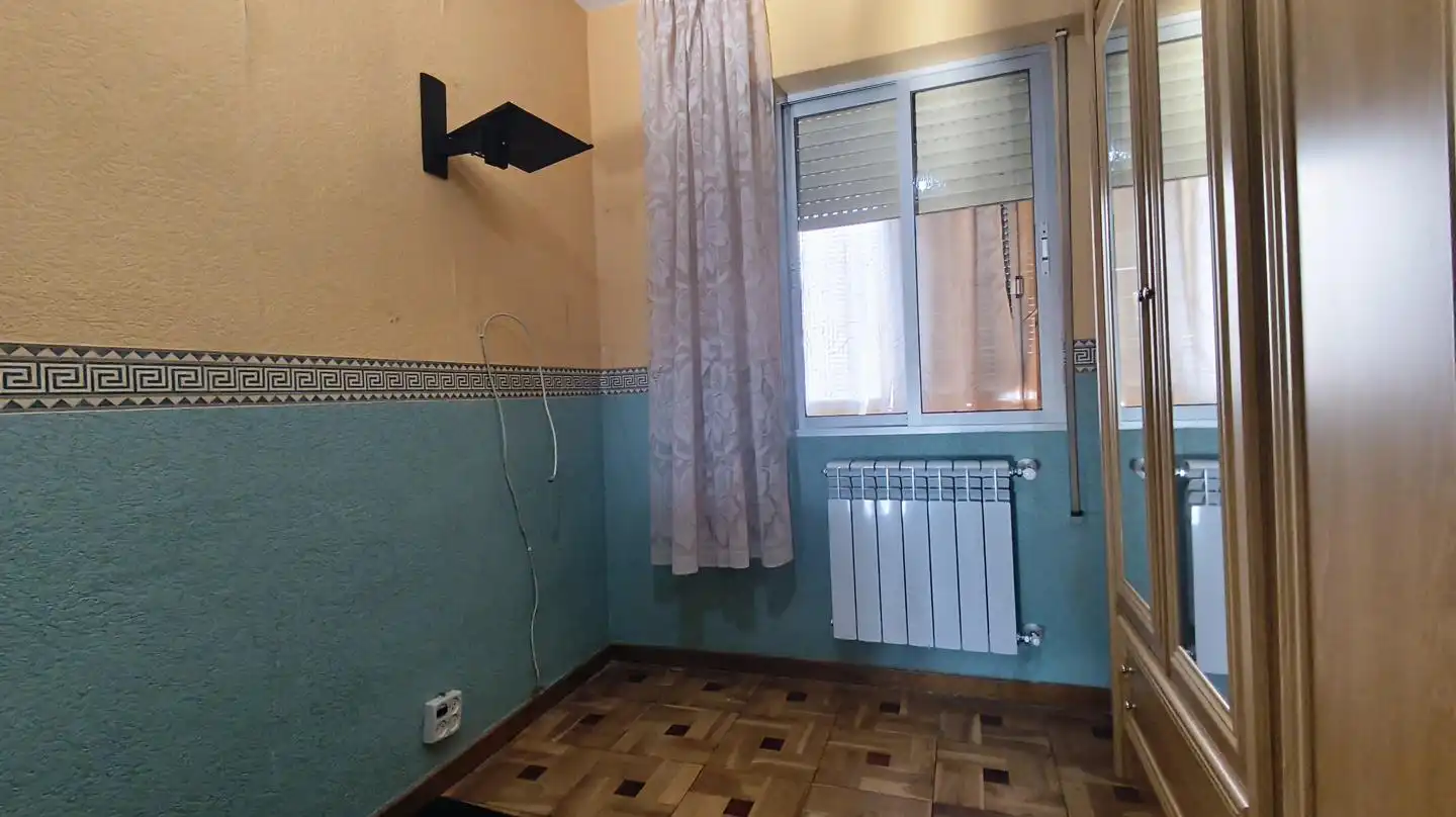 Bedroom of Flat for rent in Madrid