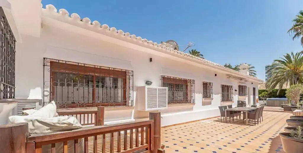 Casa o xalet de lloguer a Bahía de Marbella