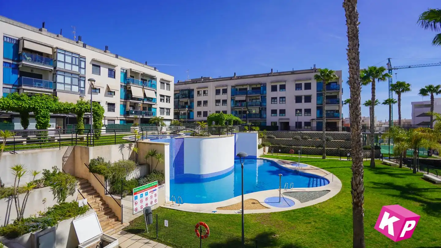 Piscina de Planta baja en venta en Santa Pola con Aire acondicionado, Calefacción y Terraza