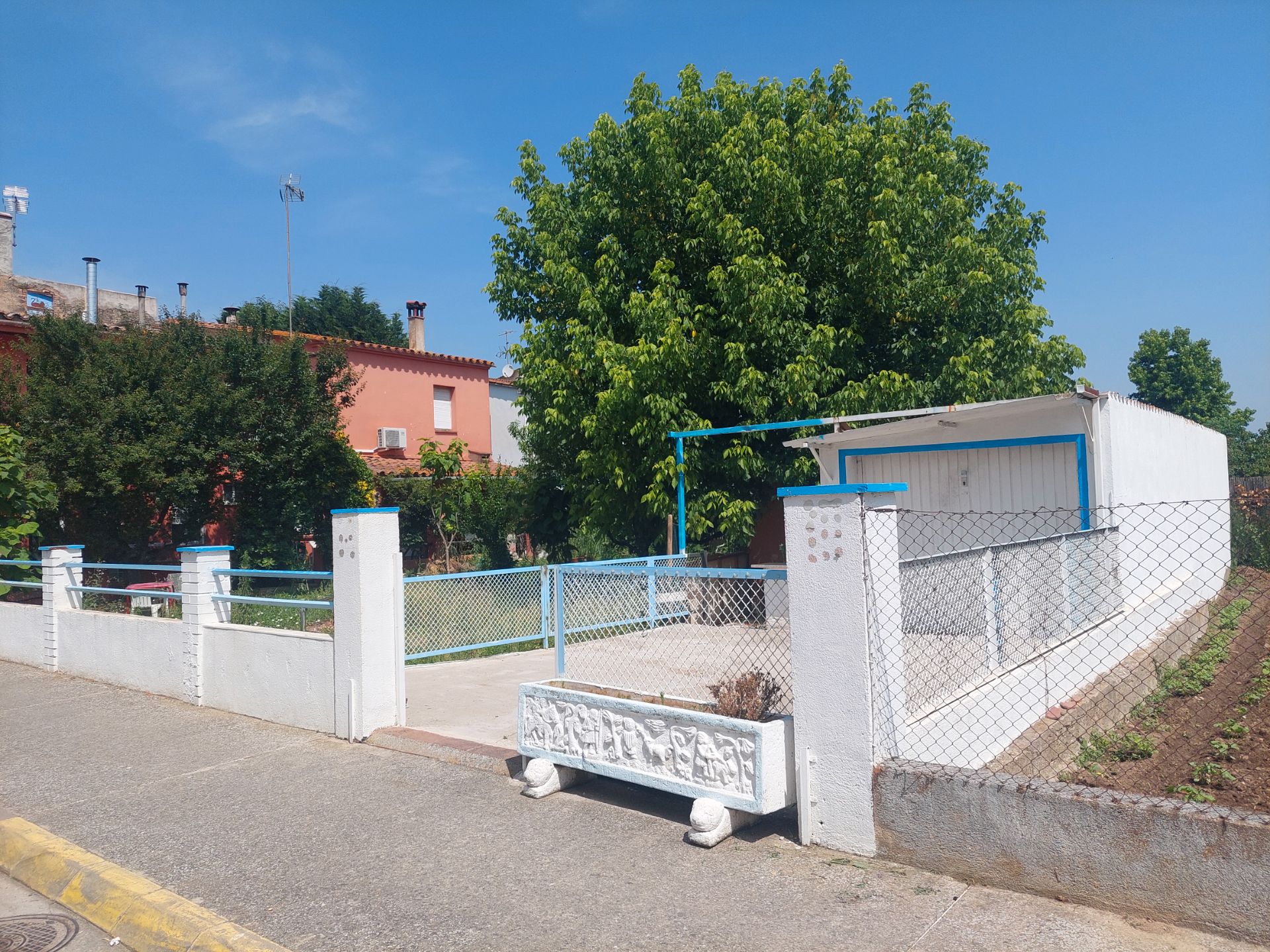 Jardí de Garatge de lloguer en Flaçà