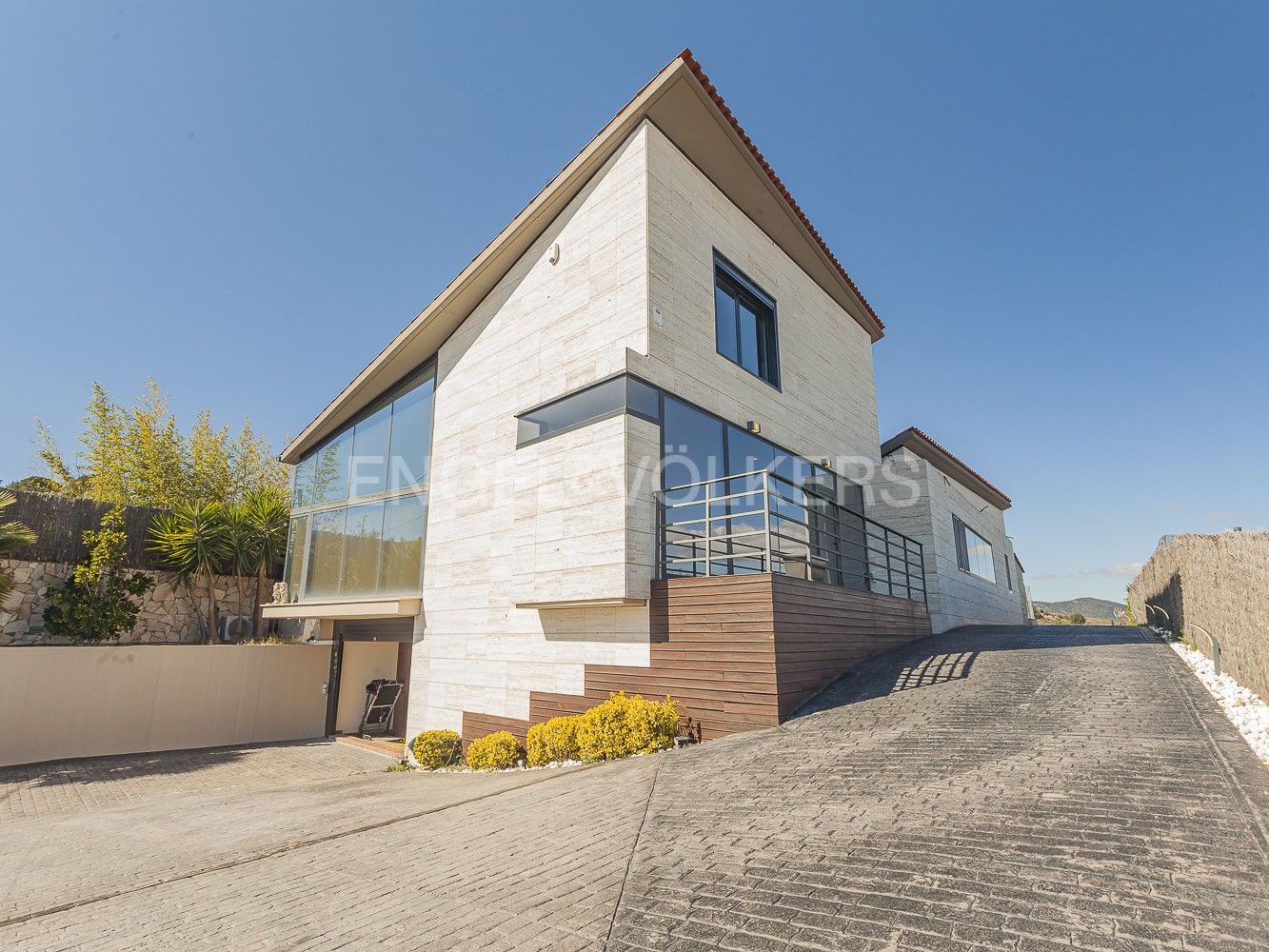 Vista exterior de Casa o chalet en venta en Terrassa con Aire acondicionado, Calefacción y Jardín privado