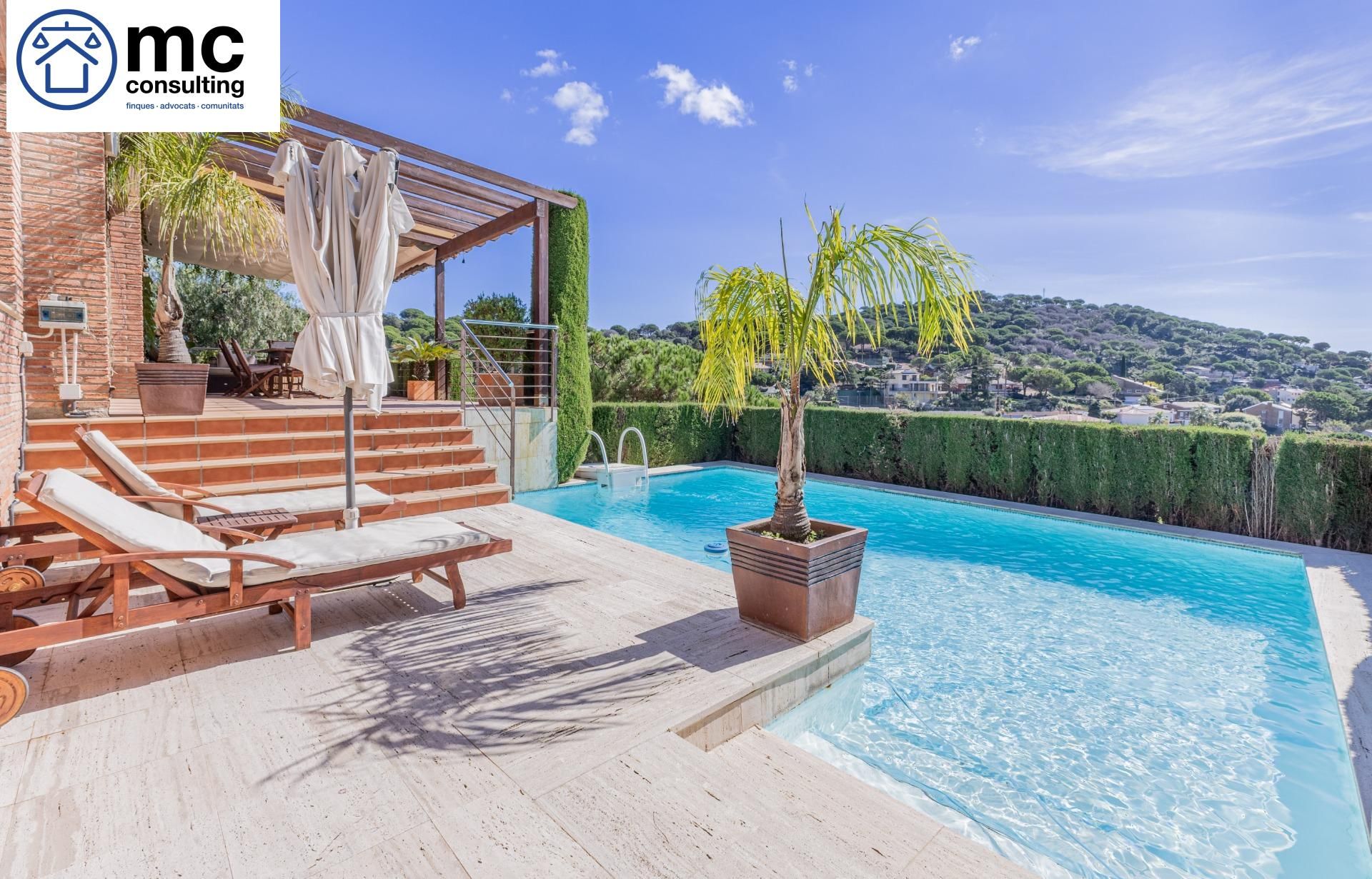 Piscina de Casa o xalet en venda en Cabrils amb Calefacció, Jardí privat i Terrassa