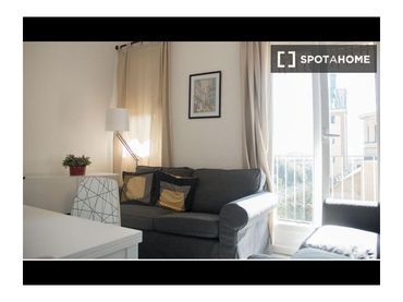 Flat with balcony to rent in Arganzuela