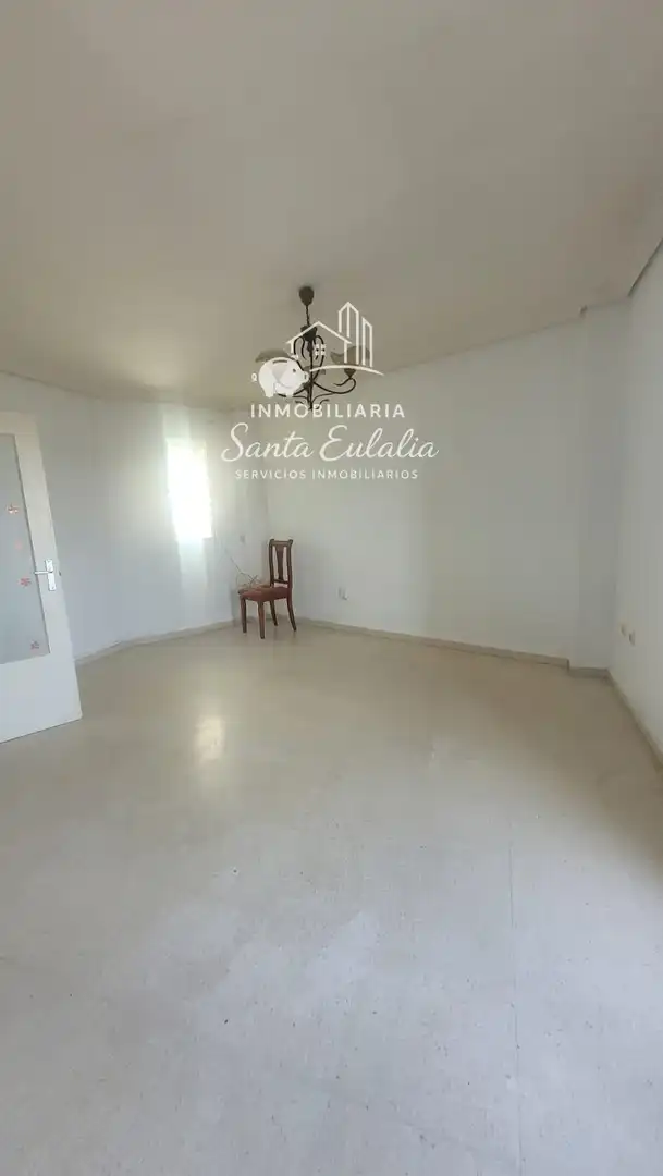 Exterior view of Flat for sale in Mérida  with Air Conditioner, Heating and Parquet flooring